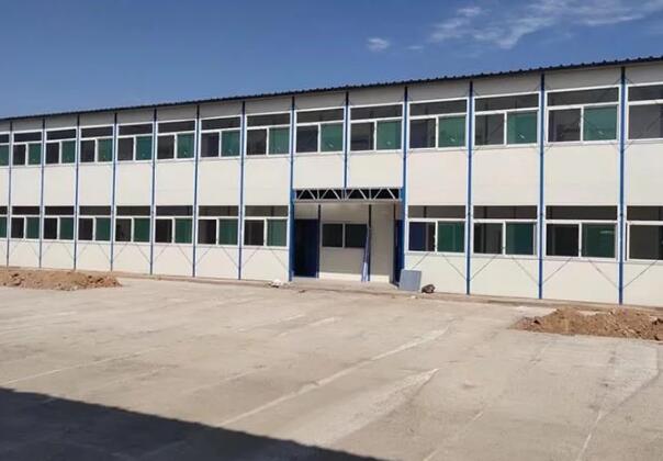 襄陽地區(qū)，工地住人鋼結(jié)構(gòu)活動板房的優(yōu)勢條件是什么？