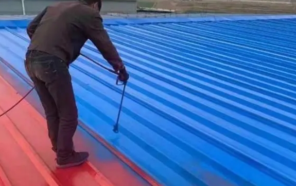 揭秘！為何隨處可見的彩鋼瓦突然遭拆？不拆后果嚴重！